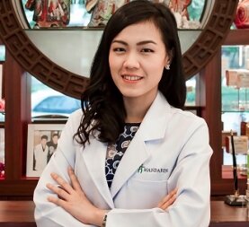 แพทย์จีนอาภัสร ขจิตศรีรัตน์